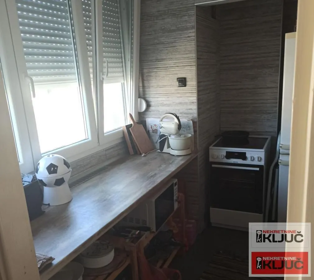 Prodaja, dvosoban stan, 56m², Bulevar Oslobodjenja, Novi Sad Sve Podlokacije