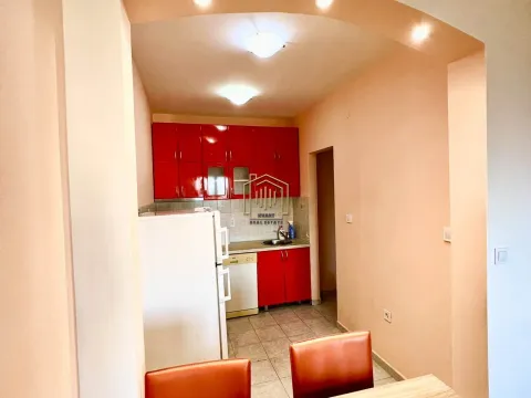 Izdavanje, jednosoban stan, 38m², Pobrežje, Podgorica - image 9