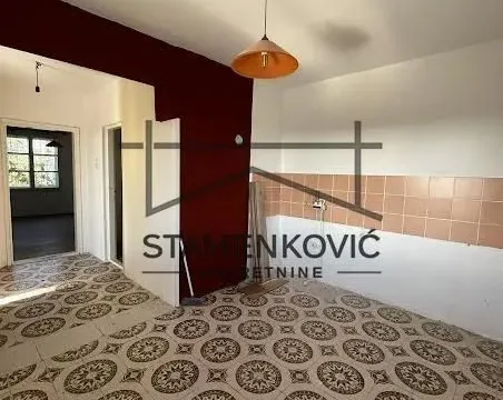 Prodaja, kuća, 130m², Čortanovci, Inđija - image 2