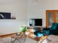 Rent, three bedroom apartment, 150m², Tivat, Crna Gora - image 7