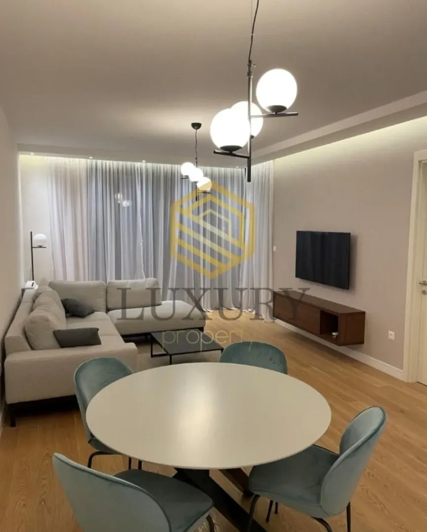 Izdavanje, jednosoban stan, 56m², Kod Capital Plaze, Podgorica