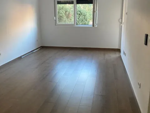 Sale, one bedroom apartment, 43m², Budva, Crna Gora - image 6