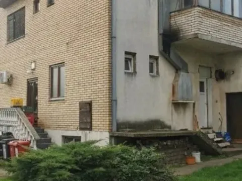 Sale, house, 550m², Irig, Srbija - image 9