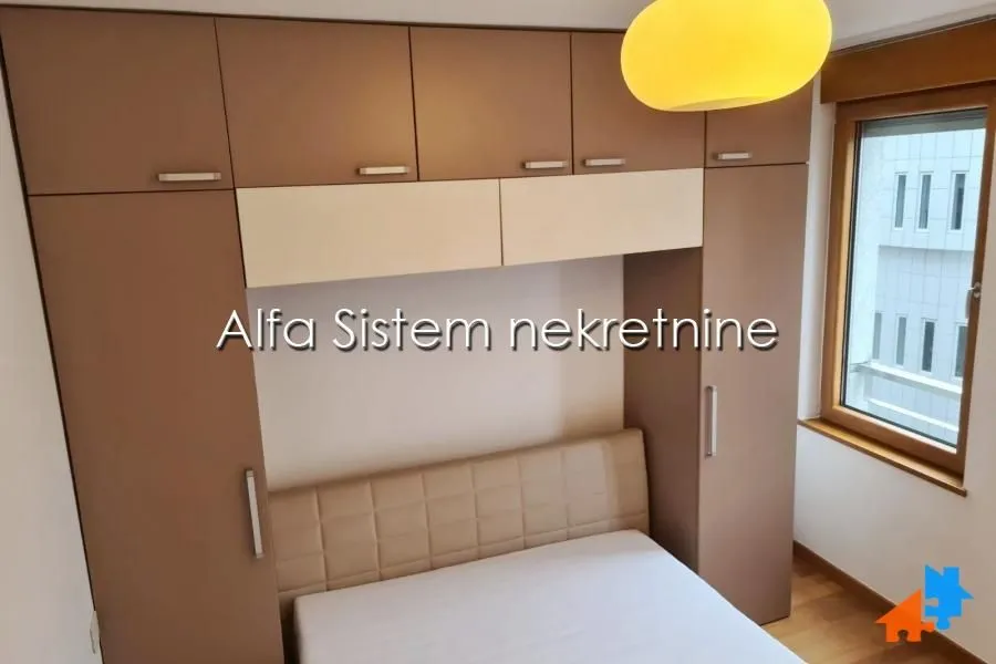 Rent, three bedroom apartment, 82m², Vračar Hram, Vračar Sve Podlokacije