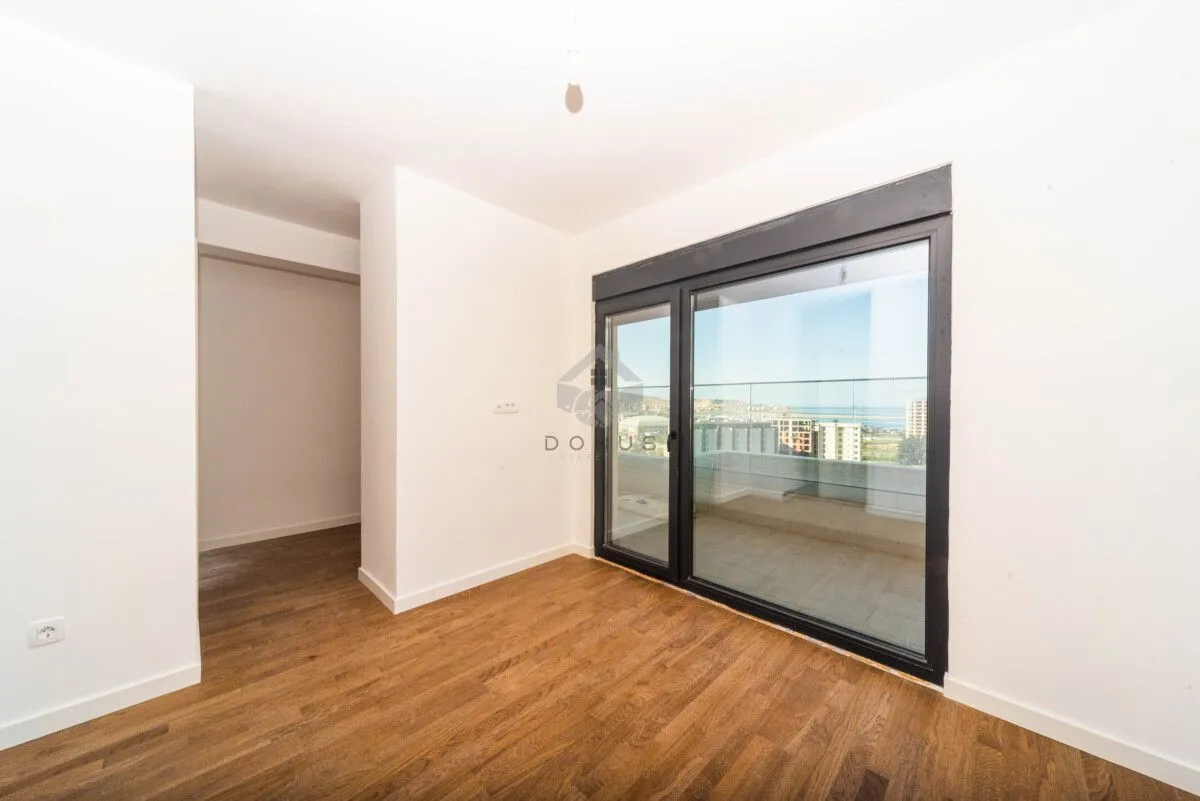 Prodaja, trosoban stan, 131m², Bar, Crna Gora