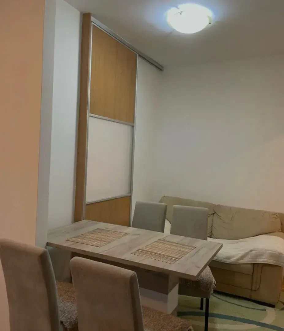 Izdavanje, jednosoban stan, 40m², City Kej, Podgorica