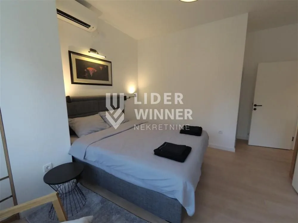 Sale, three bedroom apartment, 68m², Savski Venac, Beograd
