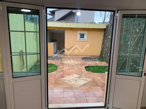 Prodaja, kuća, 100m², Stara Varoš, Podgorica - image 18