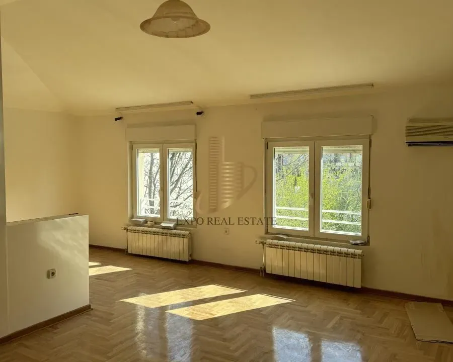 Prodaja, trosoban stan, 83m², Lion, Zvezdara Sve Podlokacije