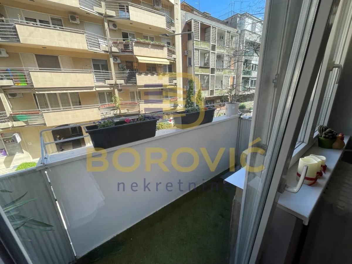 Rent, two bedroom apartment, 50m², Čubura, Beograd