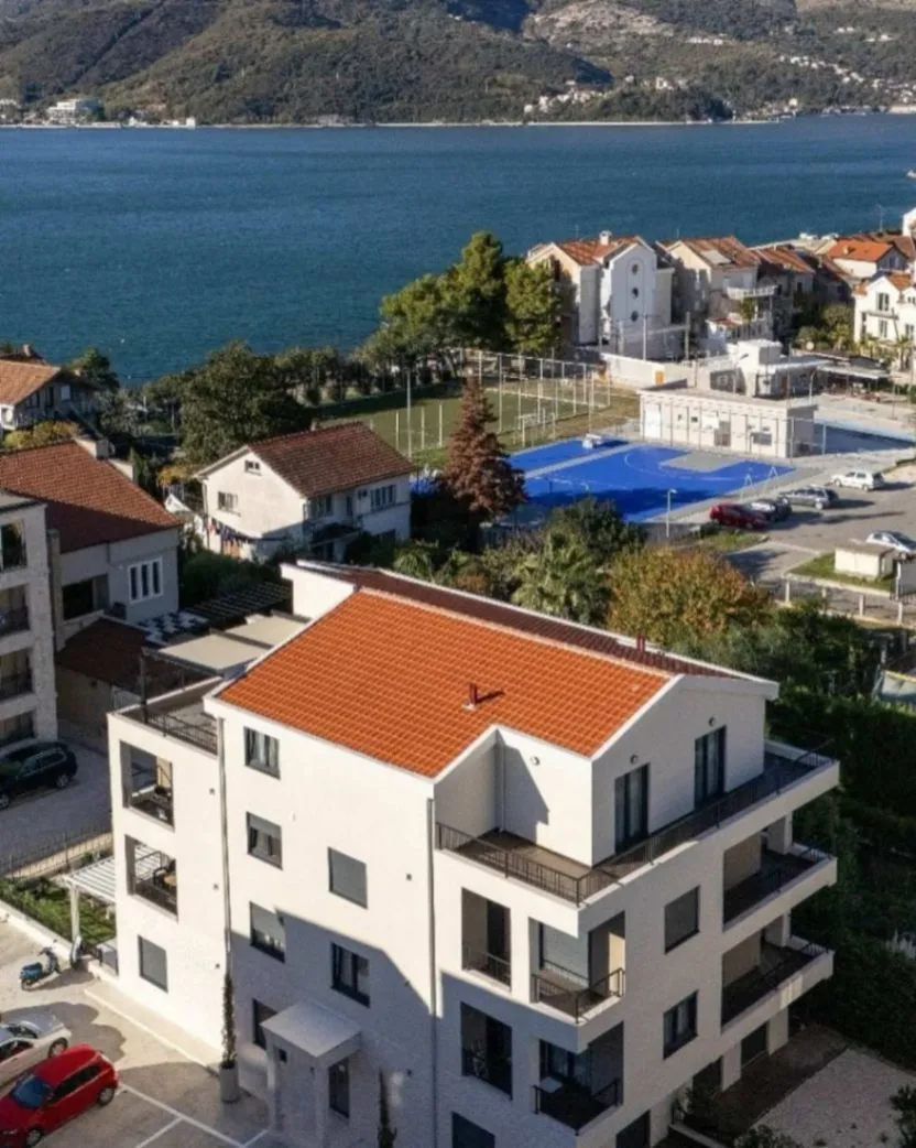 Prodaja, dvosoban stan, 93m², Donja Lastva, Tivat