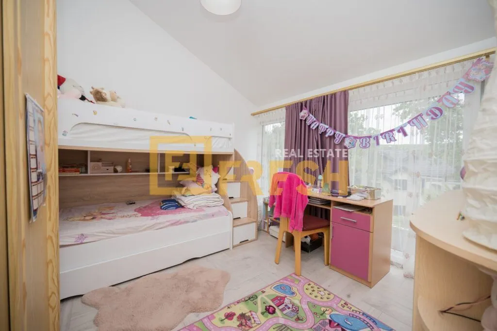 Sale, house, 350m², Vranići, Podgorica
