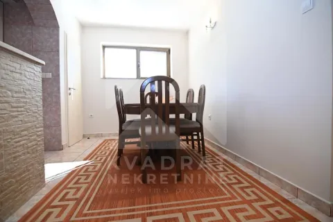 Izdavanje, jednosoban stan, 60m², Gorica C, Podgorica - image 3