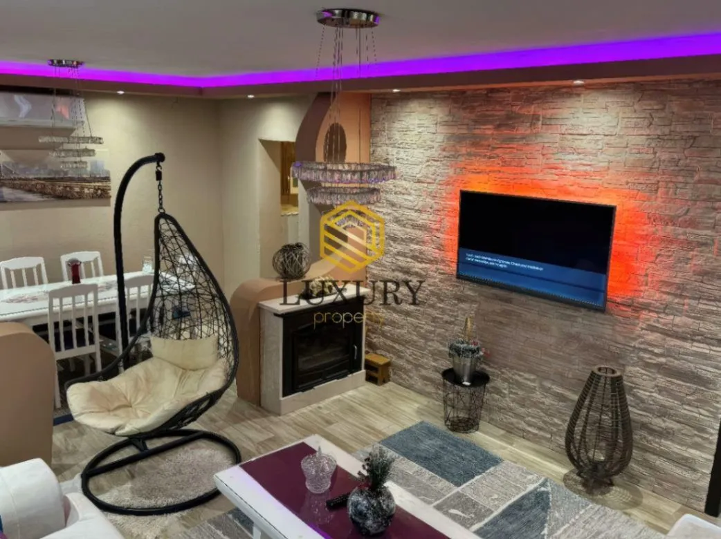Rent, house, 100m², Kakaricka Gora, Podgorica