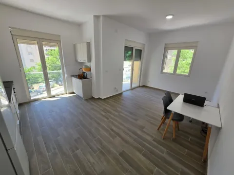 Prodaja, dvosoban stan, 74m², Bečići, Budva - image 15