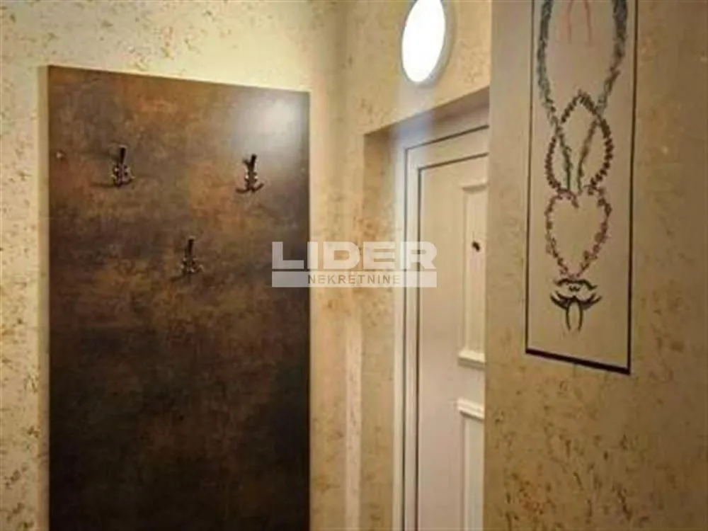 Sale, one bedroom apartment, 41m², Stari Grad, Beograd