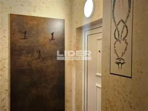 Sale, one bedroom apartment, 41m², Stari Grad, Beograd - image 2