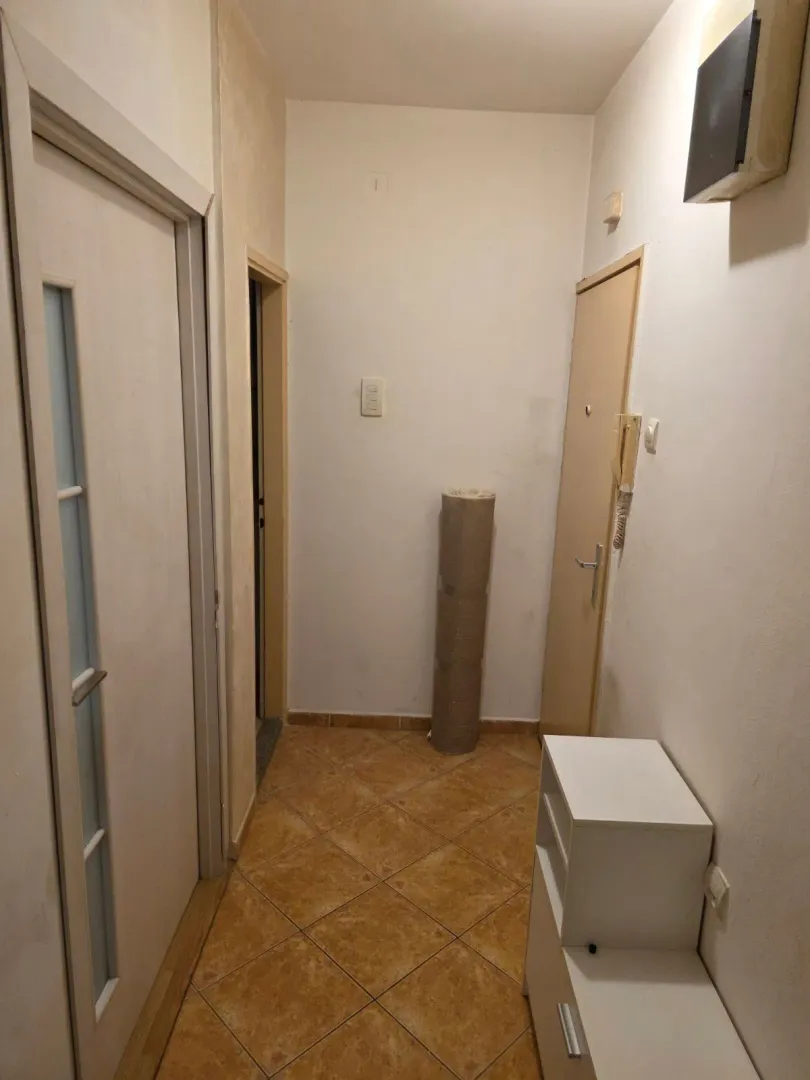 Prodaja, garsonjera, 28m², Preko Morače, Podgorica