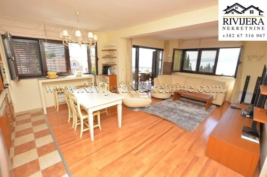 Prodaja, dvosoban stan, 121m², Baošići, Herceg Novi