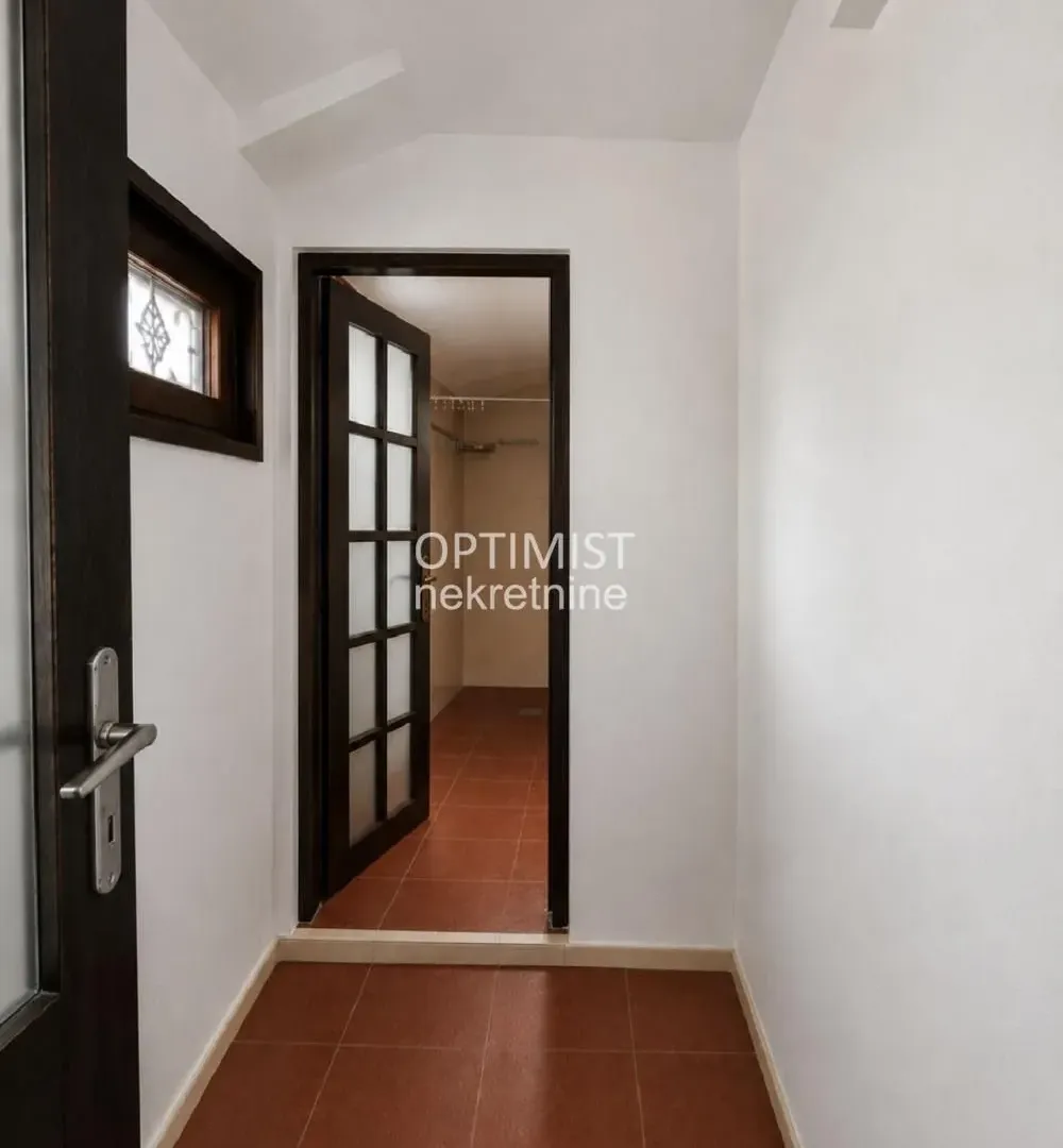 Rent, office space, 45m², Savski Venac, Beograd