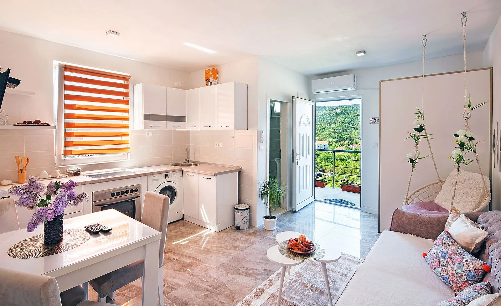 Rent, one bedroom apartment, 50m², Radanovići, Kotor