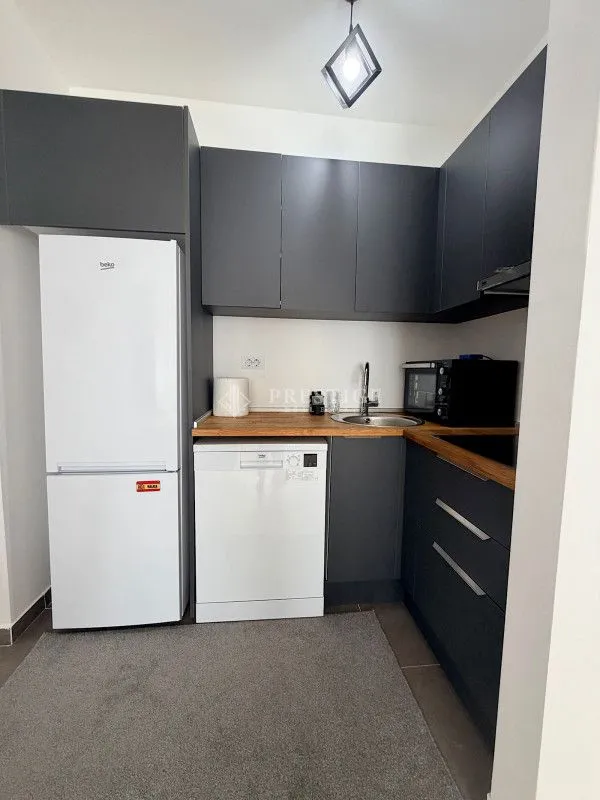 Rent, one bedroom apartment, 39m², 1 maj, Podgorica