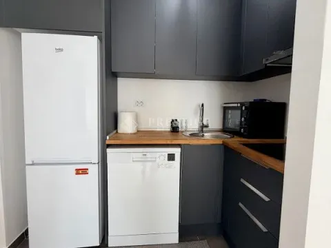 Rent, one bedroom apartment, 39m², 1 maj, Podgorica - image 5