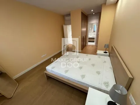 Izdavanje, trosoban stan, 90m², Savski Venac, Beograd - image 19