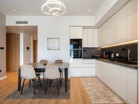 Prodaja, dvosoban stan, 89m², Porto Montenegro, Tivat - image 7