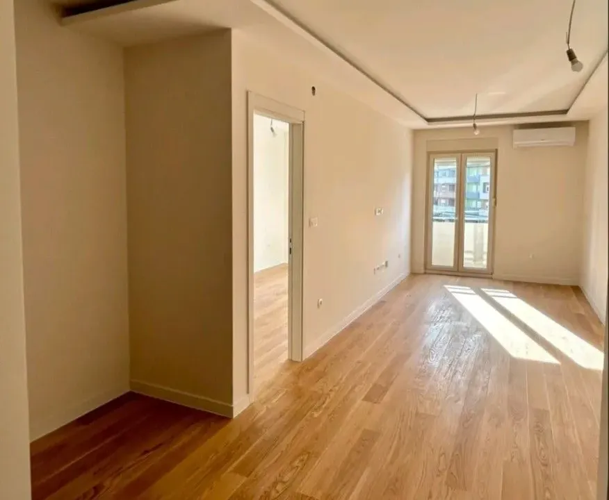 Prodaja, jednosoban stan, 43m², Central Point, Podgorica