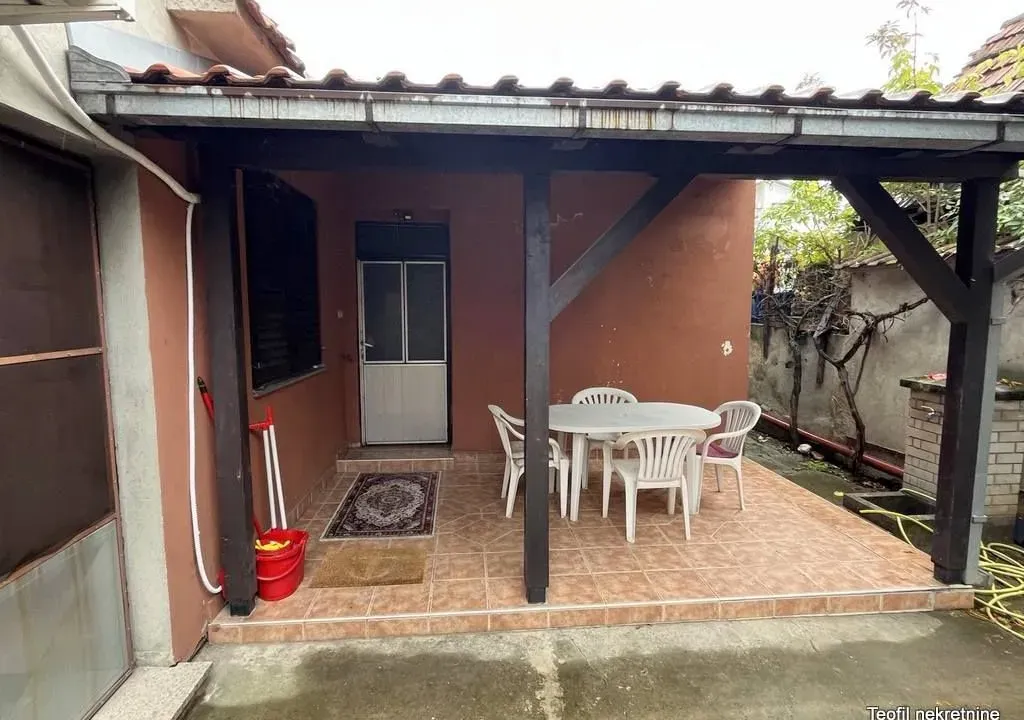 Izdavanje, dvosoban stan, 66m², Surčin, Beograd