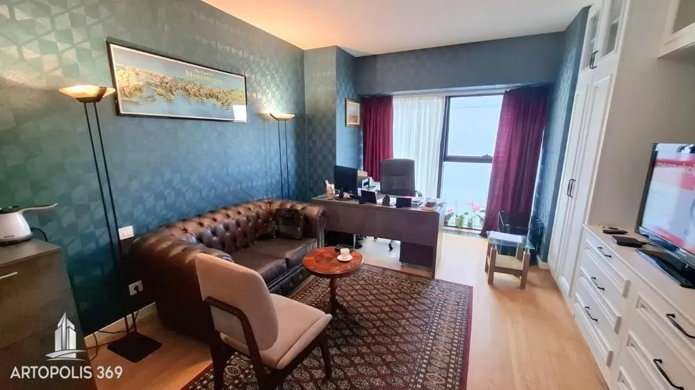 Prodaja, trosoban stan, 95m², Novi Beograd Blok 65, Novi Beograd Sve Podlokacije