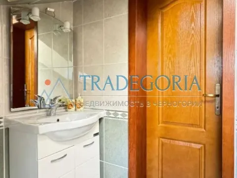 Prodaja, kuća, 320m², Bar, Crna Gora - image 18