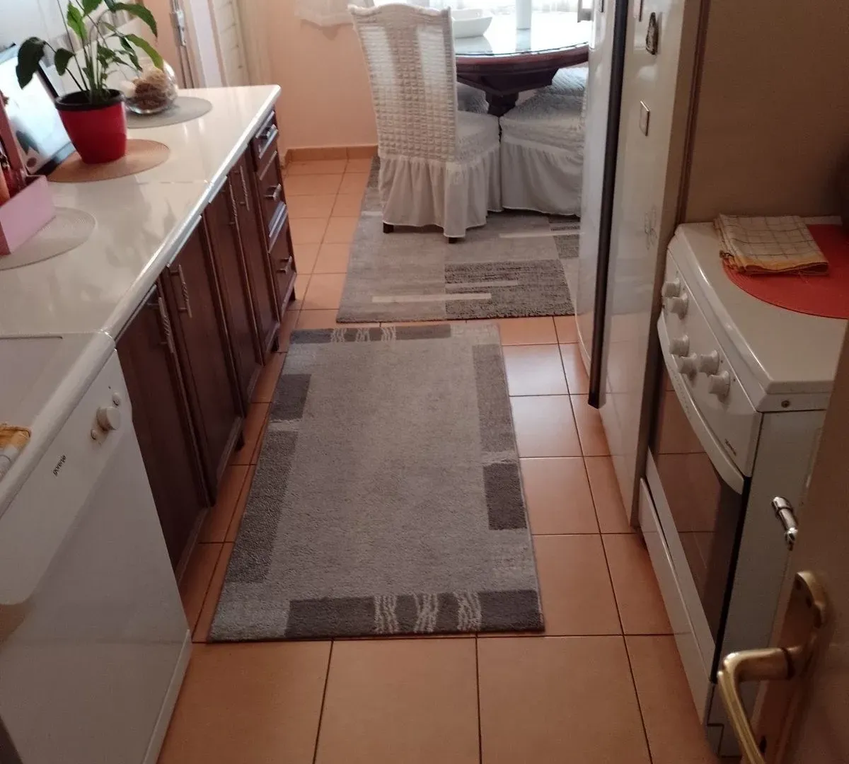 Prodaja, dvosoban stan, 64m², Pejton, Podgorica