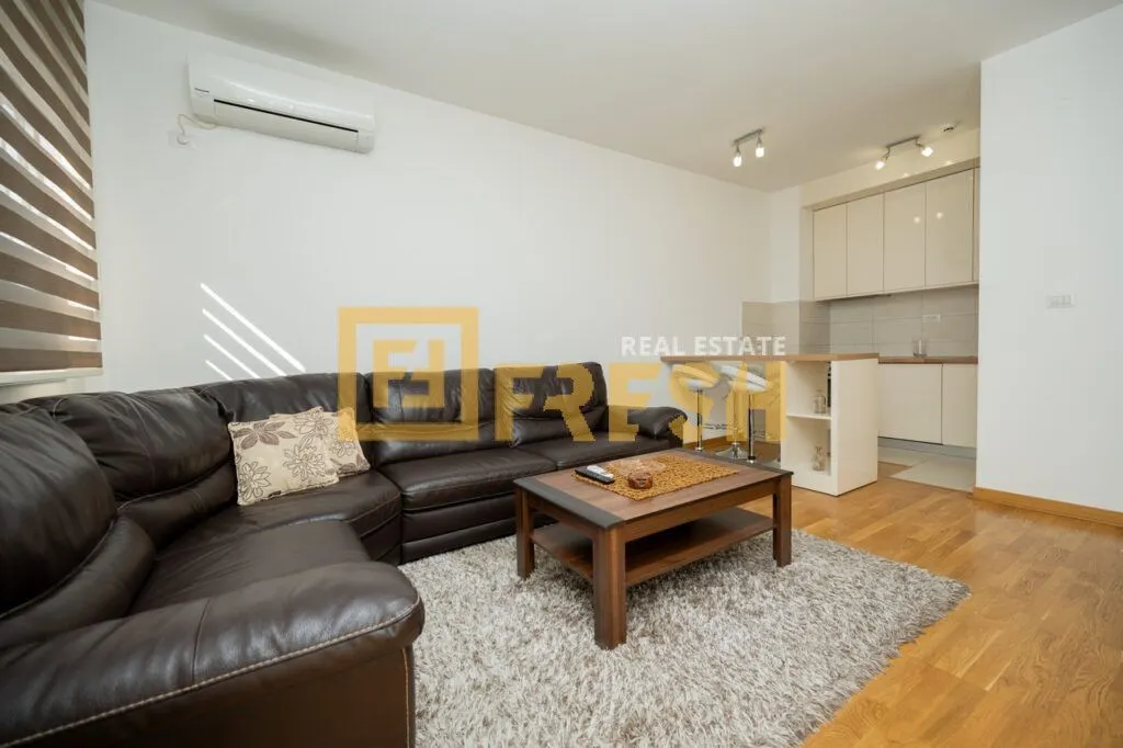 Rent, one bedroom apartment, 52m², City Kvart, Podgorica