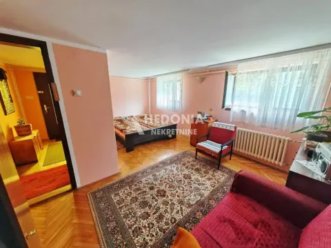 Sale, house, 317m², Sremčica, Beograd - image 2