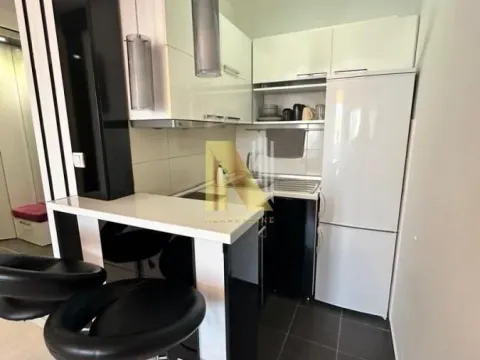 Rent, one bedroom apartment, 32m², Grbavica, Novi Sad Sve Podlokacije - image 4