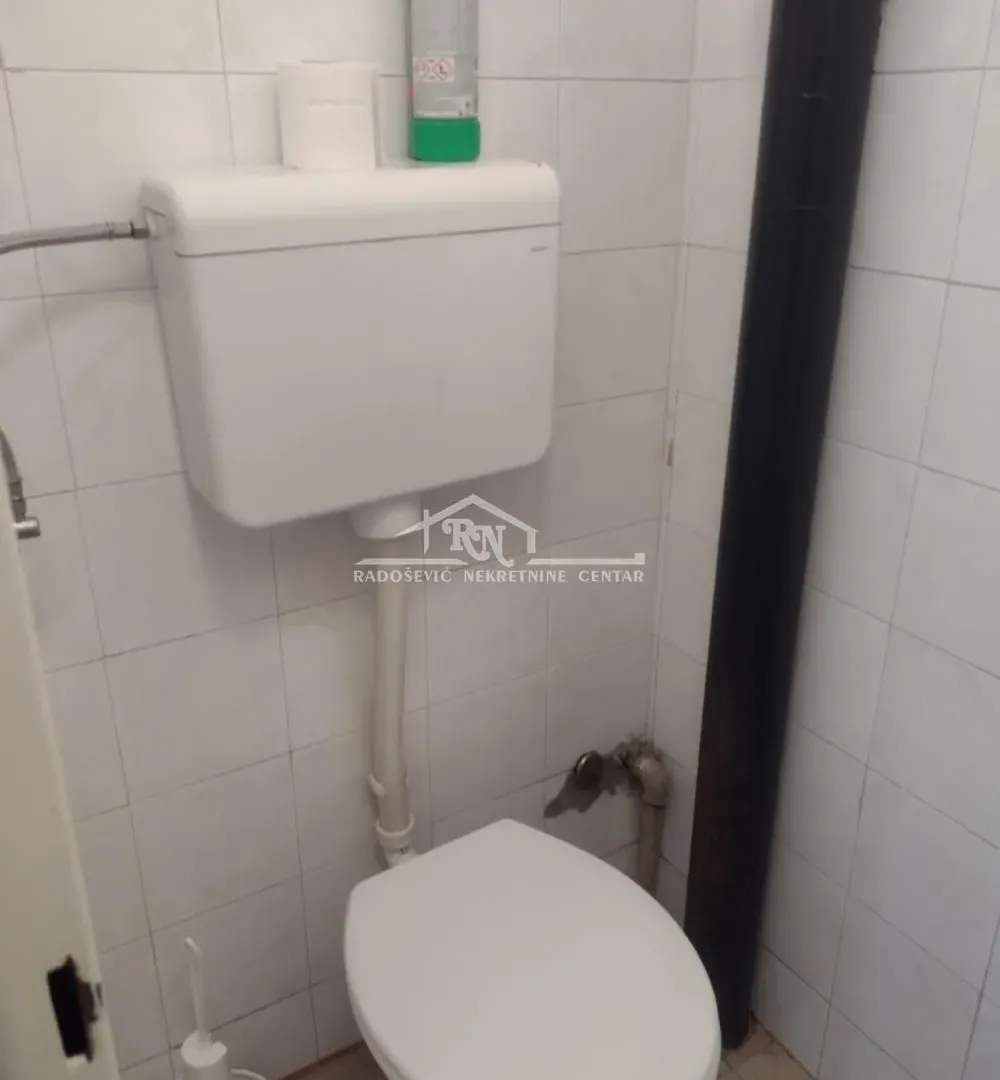 Rent, office space, 34m², Čukarica, Beograd