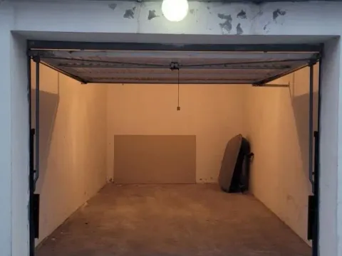 Izdavanje, jednosoban stan, 38m², Centar, Novi Sad - image 11