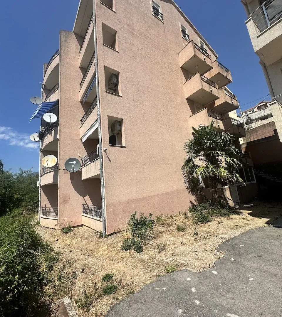 Sale, apartment, 65m², Kamenovo, Budva