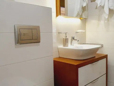 Izdavanje, trosoban stan, 101m², Podgorica, Crna Gora - image 15