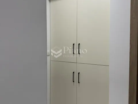 Rent, two bedroom apartment, 72m², City Kvart, Podgorica - image 10