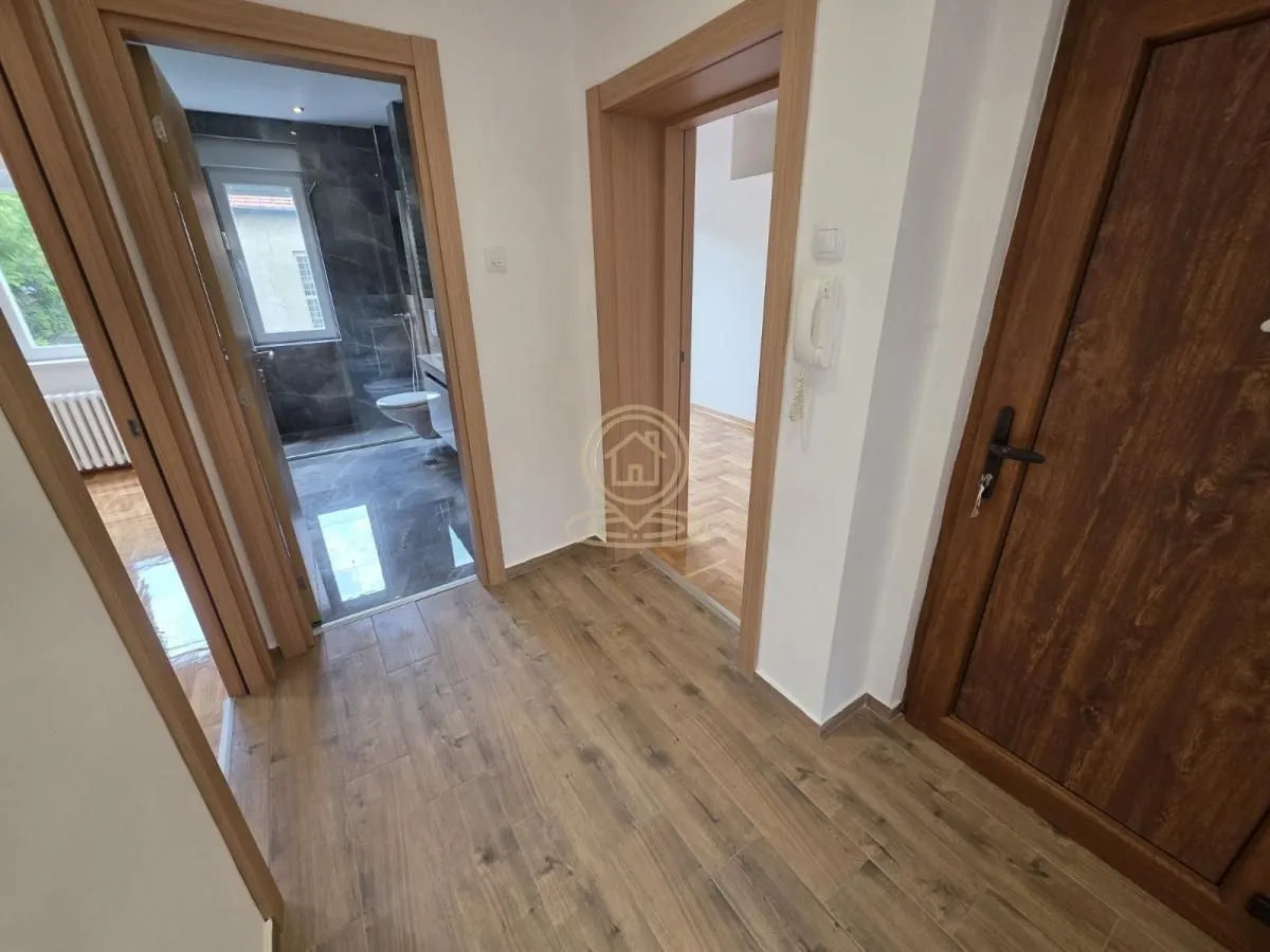 Prodaja, dvosoban stan, 49m², Grbavica, Novi Sad Sve Podlokacije