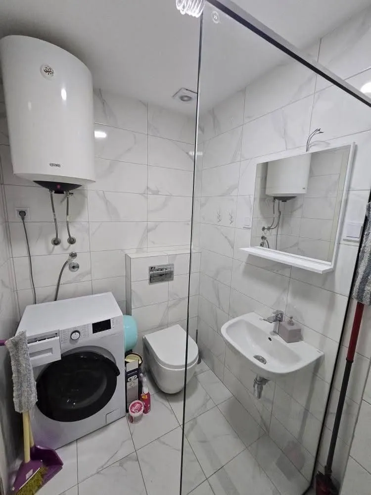 Izdavanje, jednosoban stan, 47m², Stari Aerodrom, Podgorica