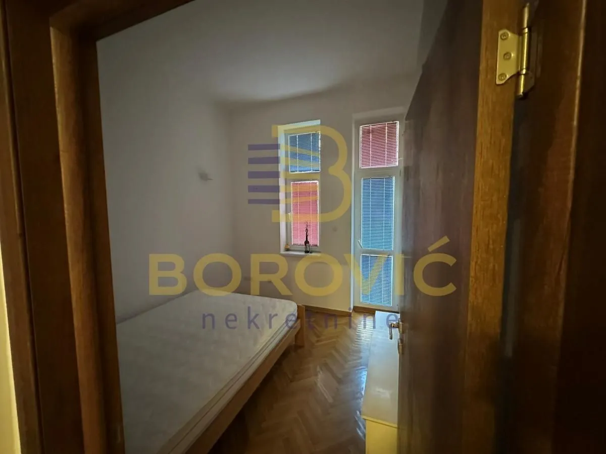 Izdavanje, četvorosoban stan, 100m², Savski Venac, Beograd