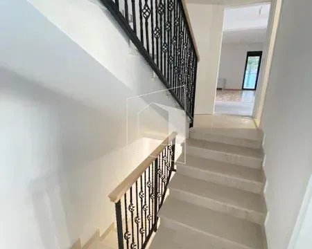 Sale, house, 400m², Tološi, Podgorica - image 10