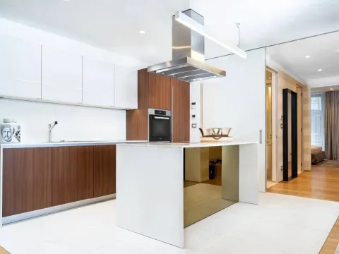 Prodaja, trosoban stan, 270m², Centar, Budva - image 5
