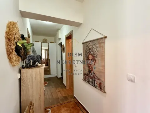 Prodaja, dvosoban stan, 63m², Centar, Bar - image 11