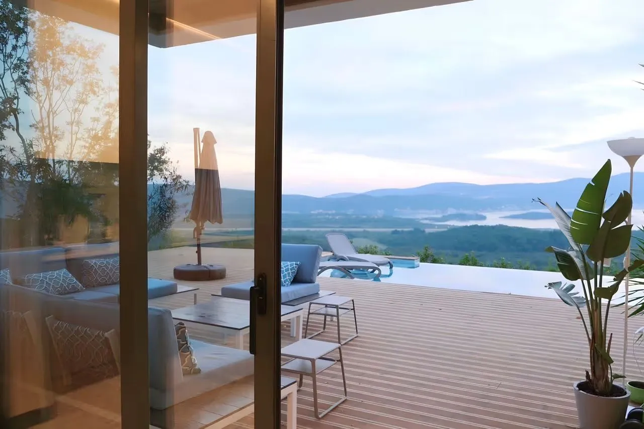 Sale, house, 220m², Kavač, Kotor