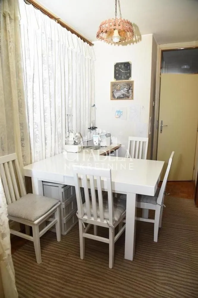 Prodaja, trosoban stan, 70m², Stari Grad, Beograd